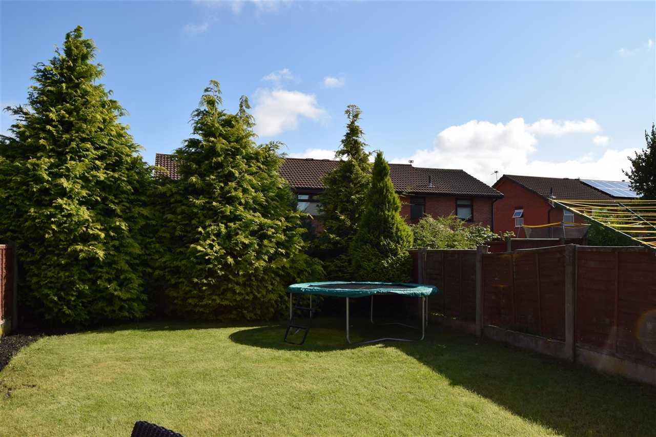 25 Newbury Way, West Derby — photo 15 of 18