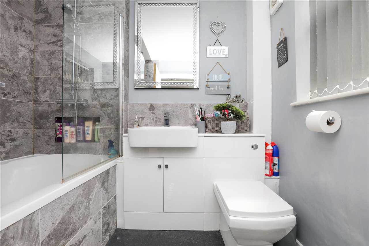 23 Lightburn Street — photo 14 of 18