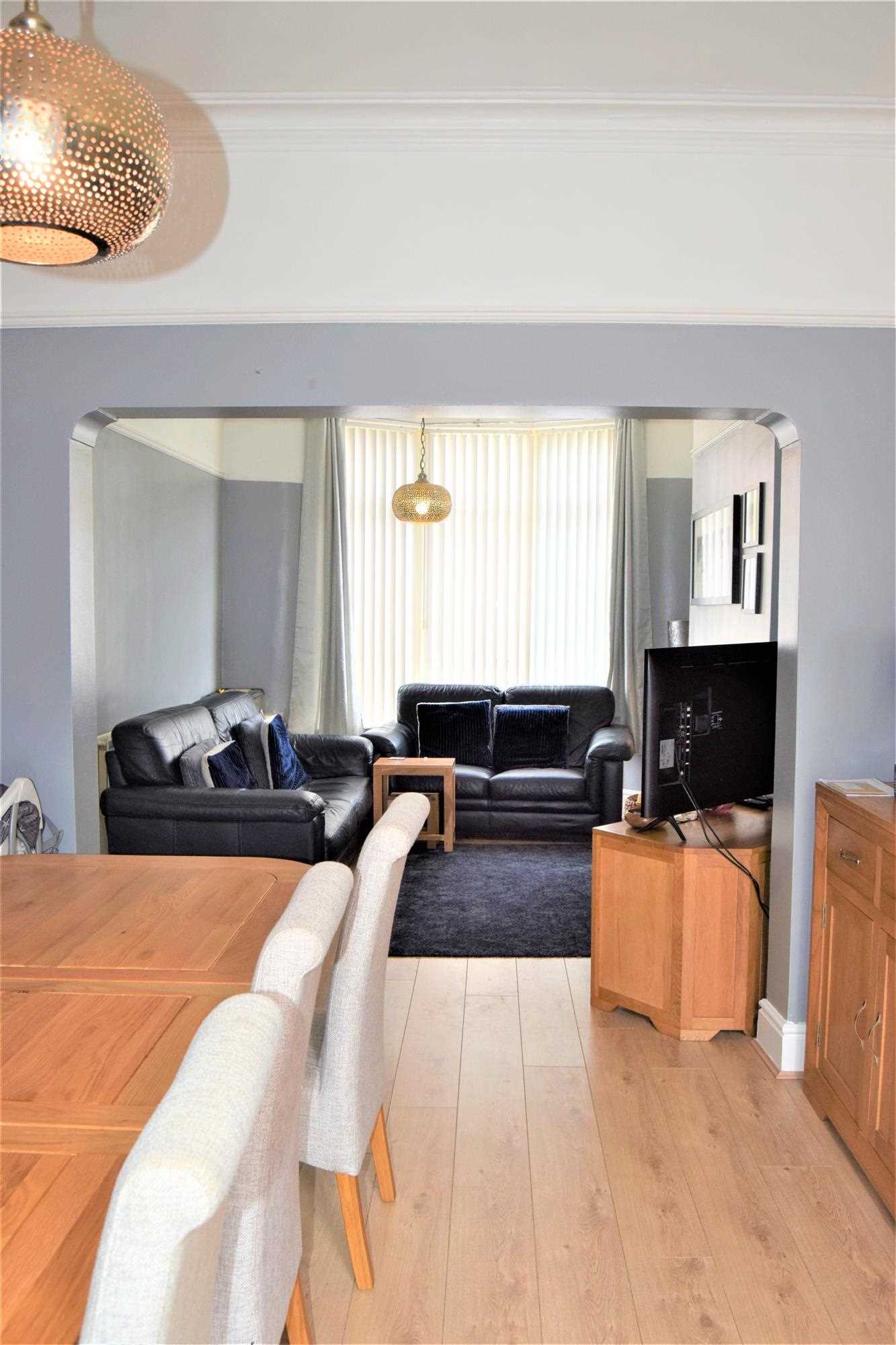 28 Woodchurch Road, Old Swan — photo 4 of 22