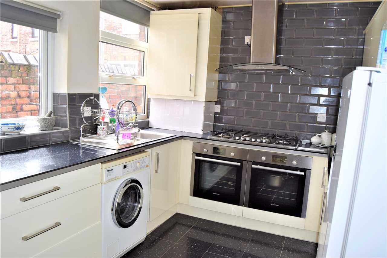 28 Woodchurch Road, Old Swan — photo 6 of 22