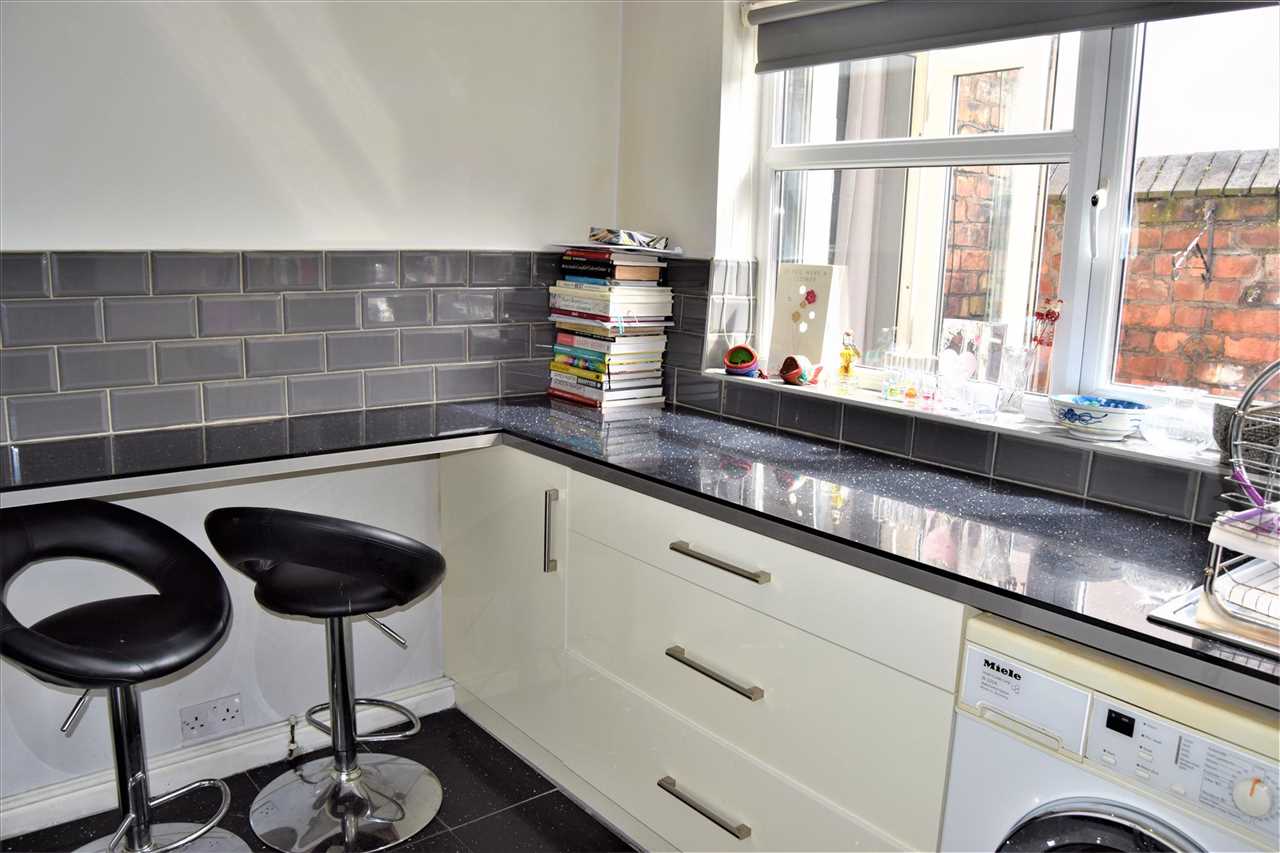 28 Woodchurch Road, Old Swan — photo 9 of 22