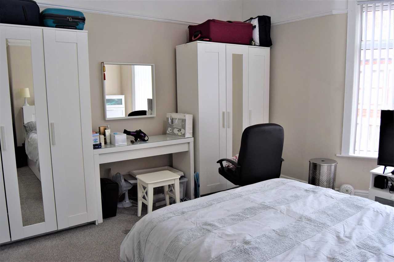 28 Woodchurch Road, Old Swan — photo 14 of 22