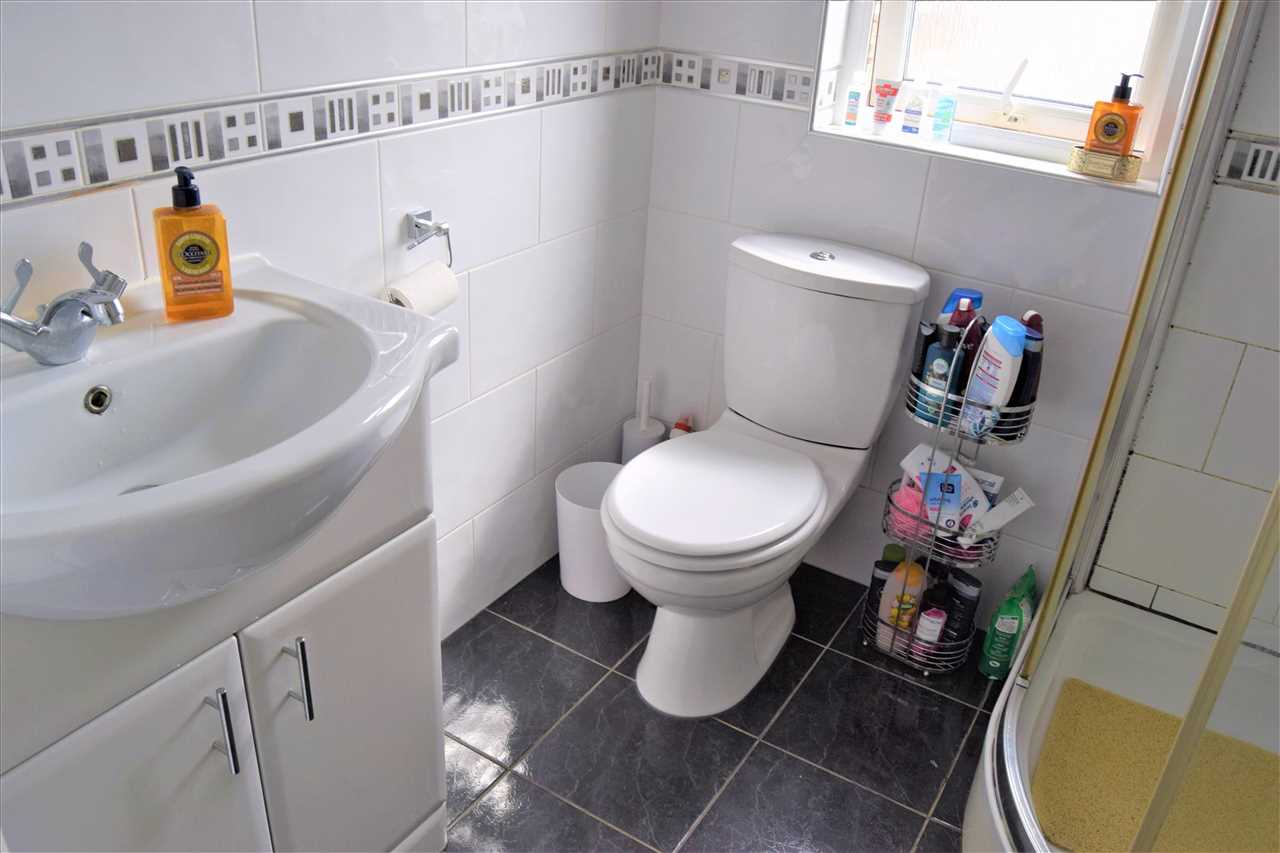 28 Woodchurch Road, Old Swan — photo 20 of 22
