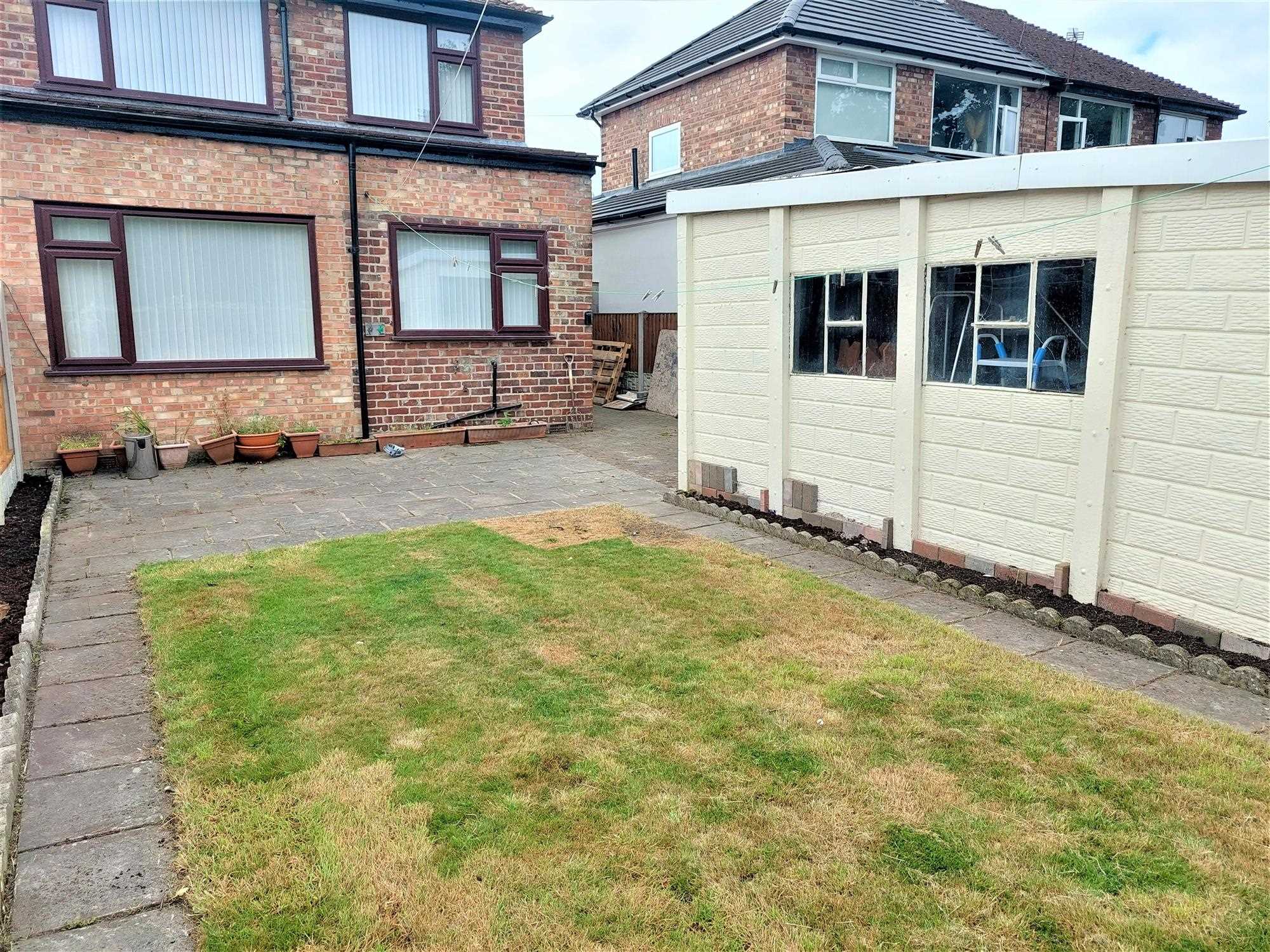 15 North Manor Way, Woolton — photo 17 of 20