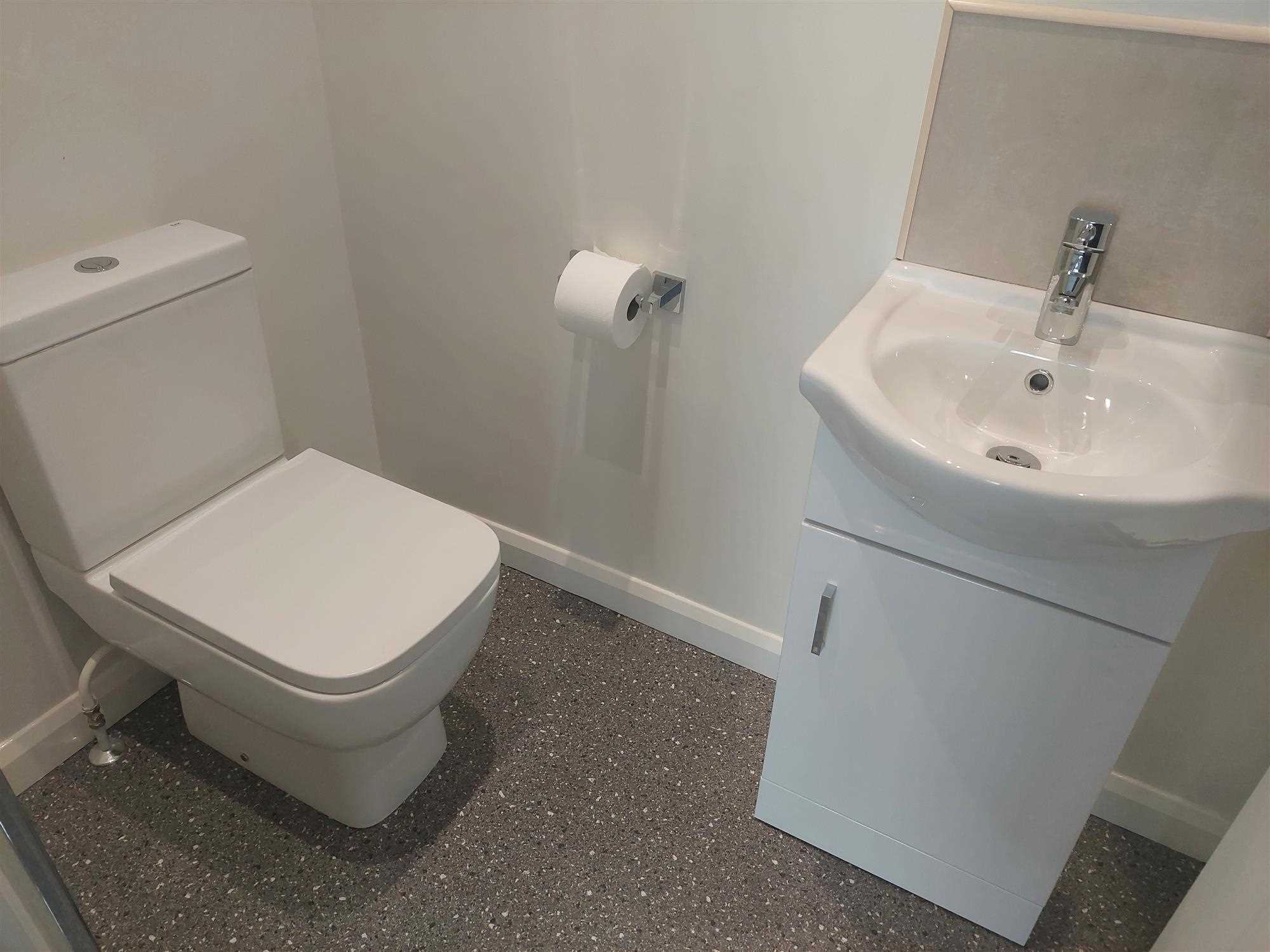 9 James Court — photo 10 of 18