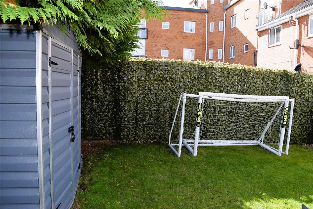 16 Addenbrooke Drive, Hunts Cross — photo 24 of 26