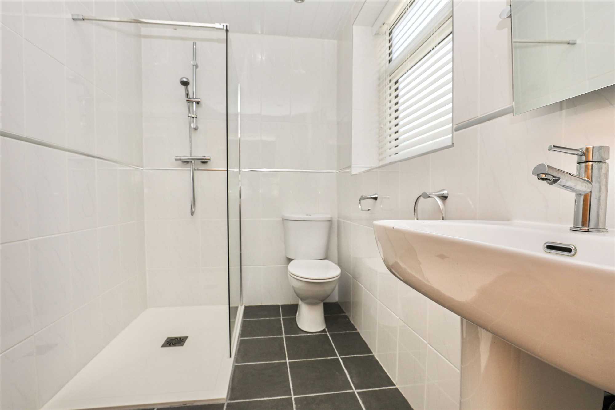 38 Tarbock Road, Speke — photo 9 of 13