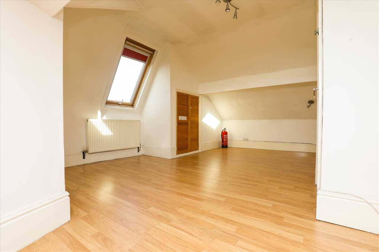 80 Serpentine Road — photo 8 of 17