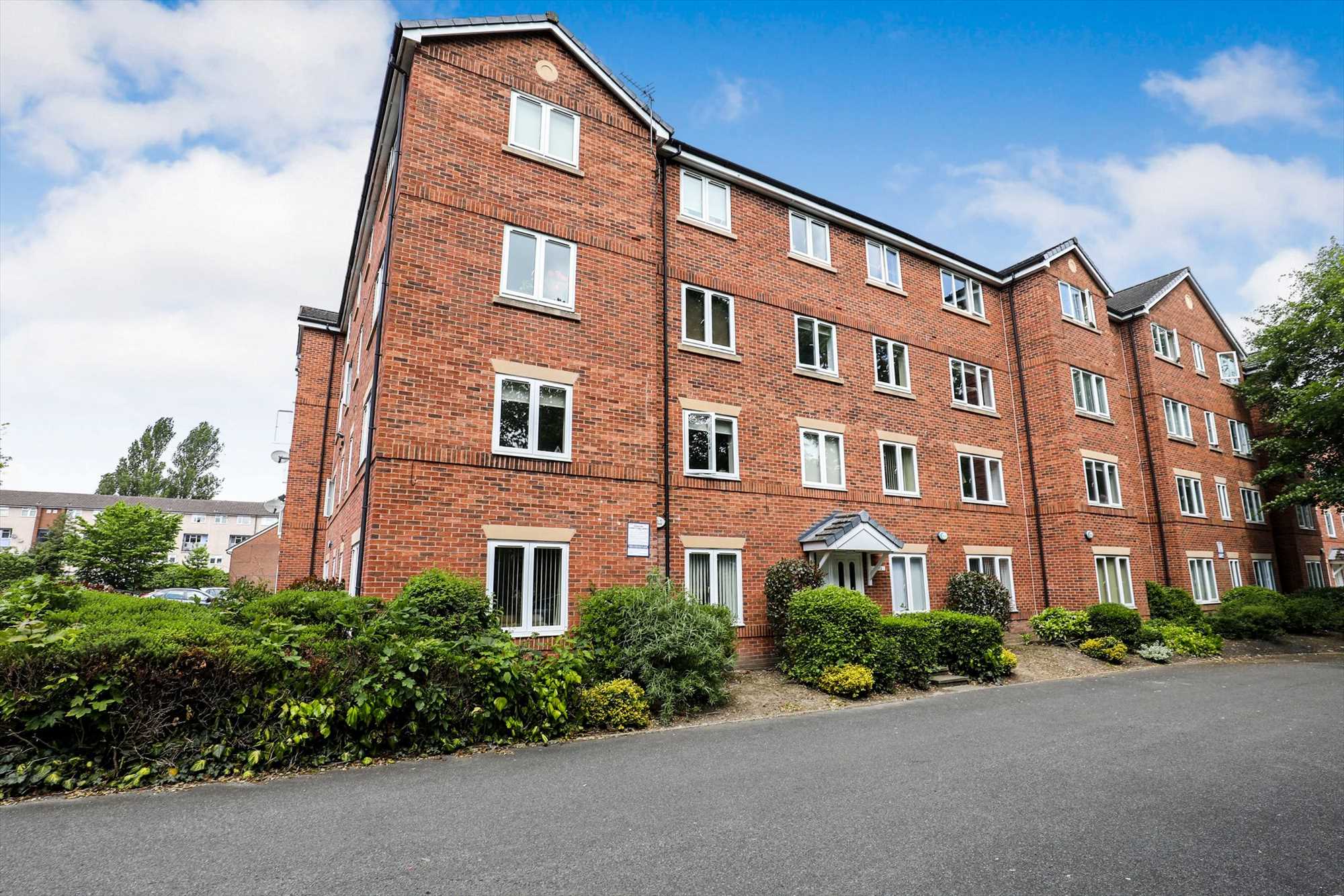 69 Woodsome Park, Gateacre — photo 1 of 12