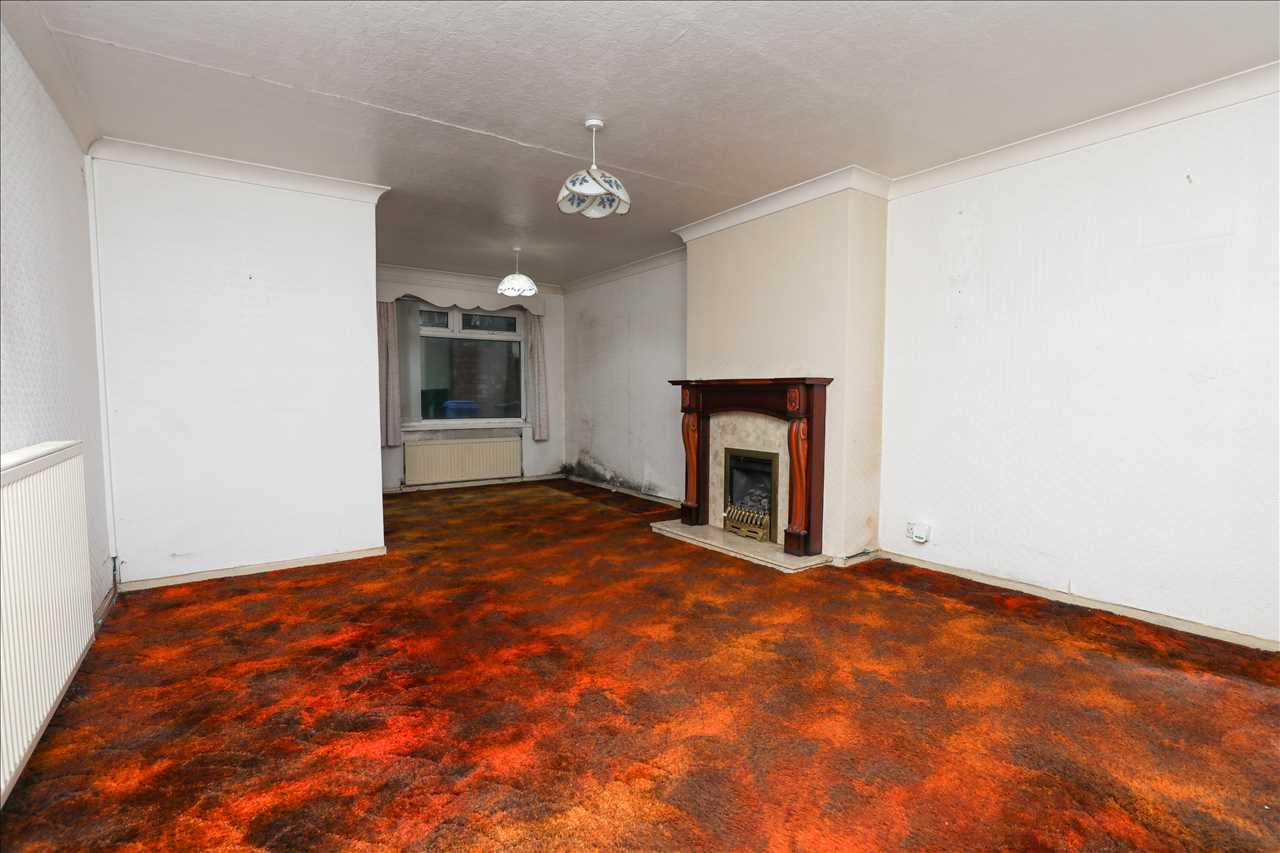 26 Lower Close, Halewood — photo 3 of 18