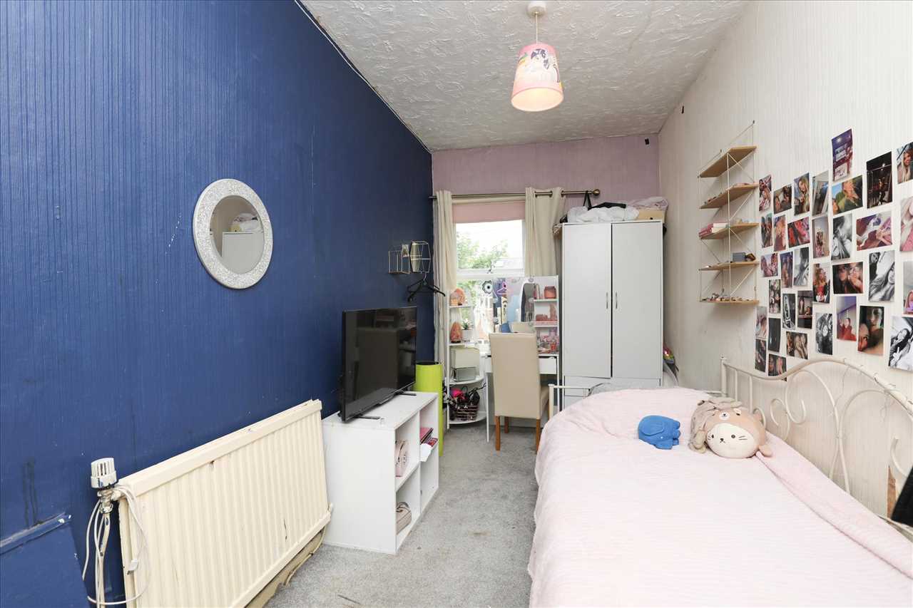 7 First Avenue, Hindley — photo 8 of 12