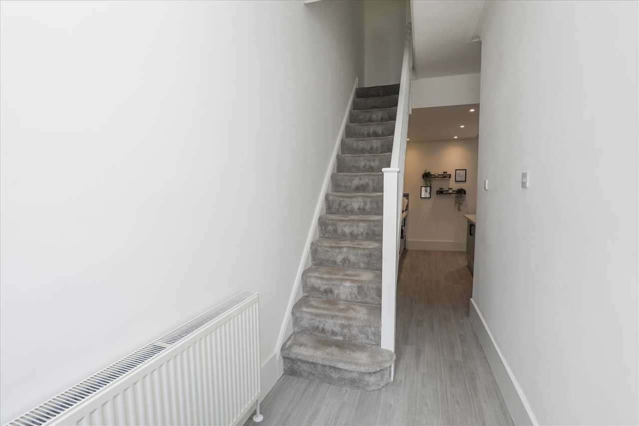 25 Torus Road, Old Swan — photo 8 of 18