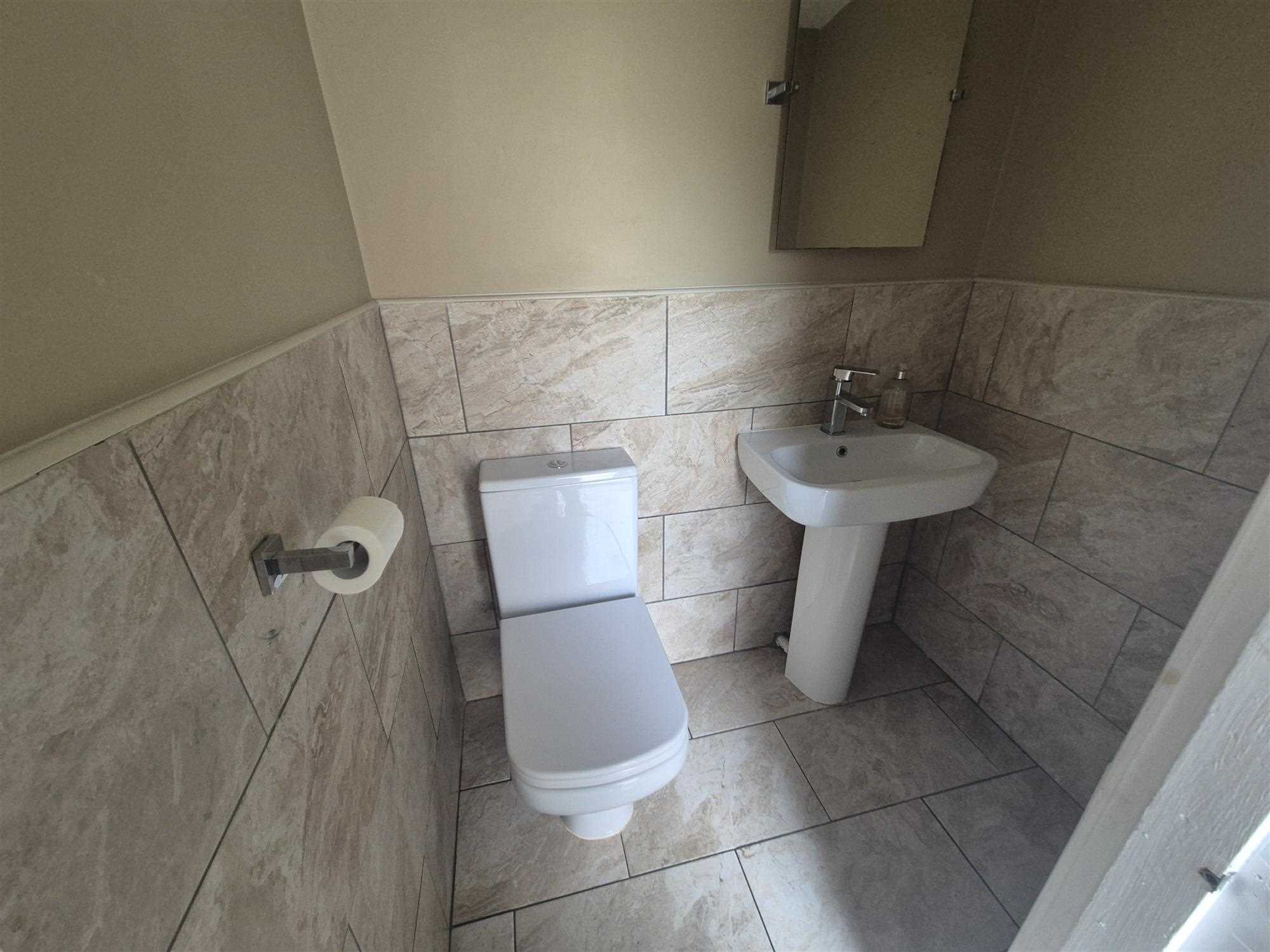 16 Guernsey Road, Old Swan — photo 8 of 15