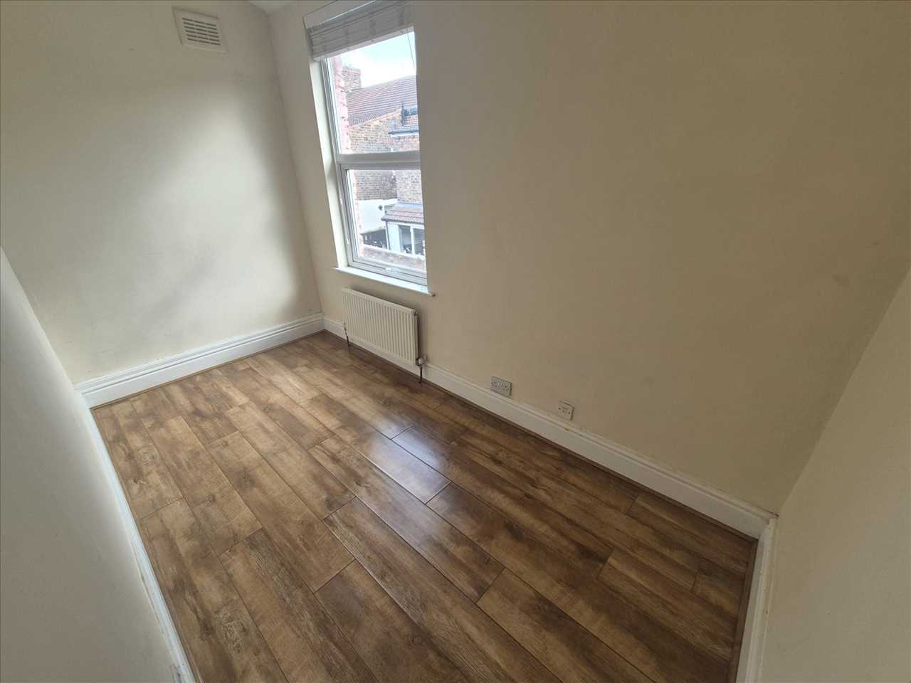 16 Guernsey Road, Old Swan — photo 9 of 15