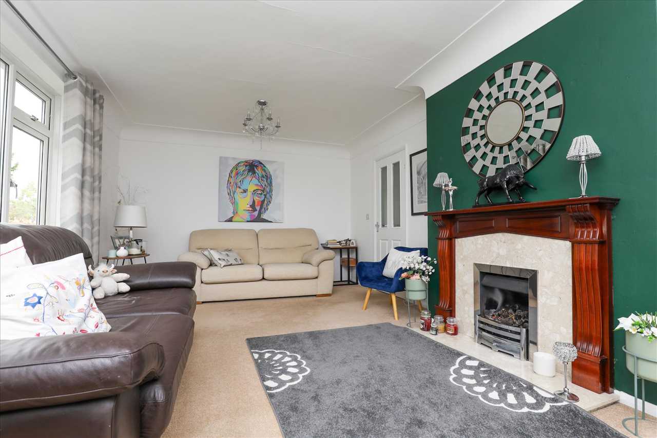 323 Hunts Cross Avenue, Woolton — photo 3 of 19