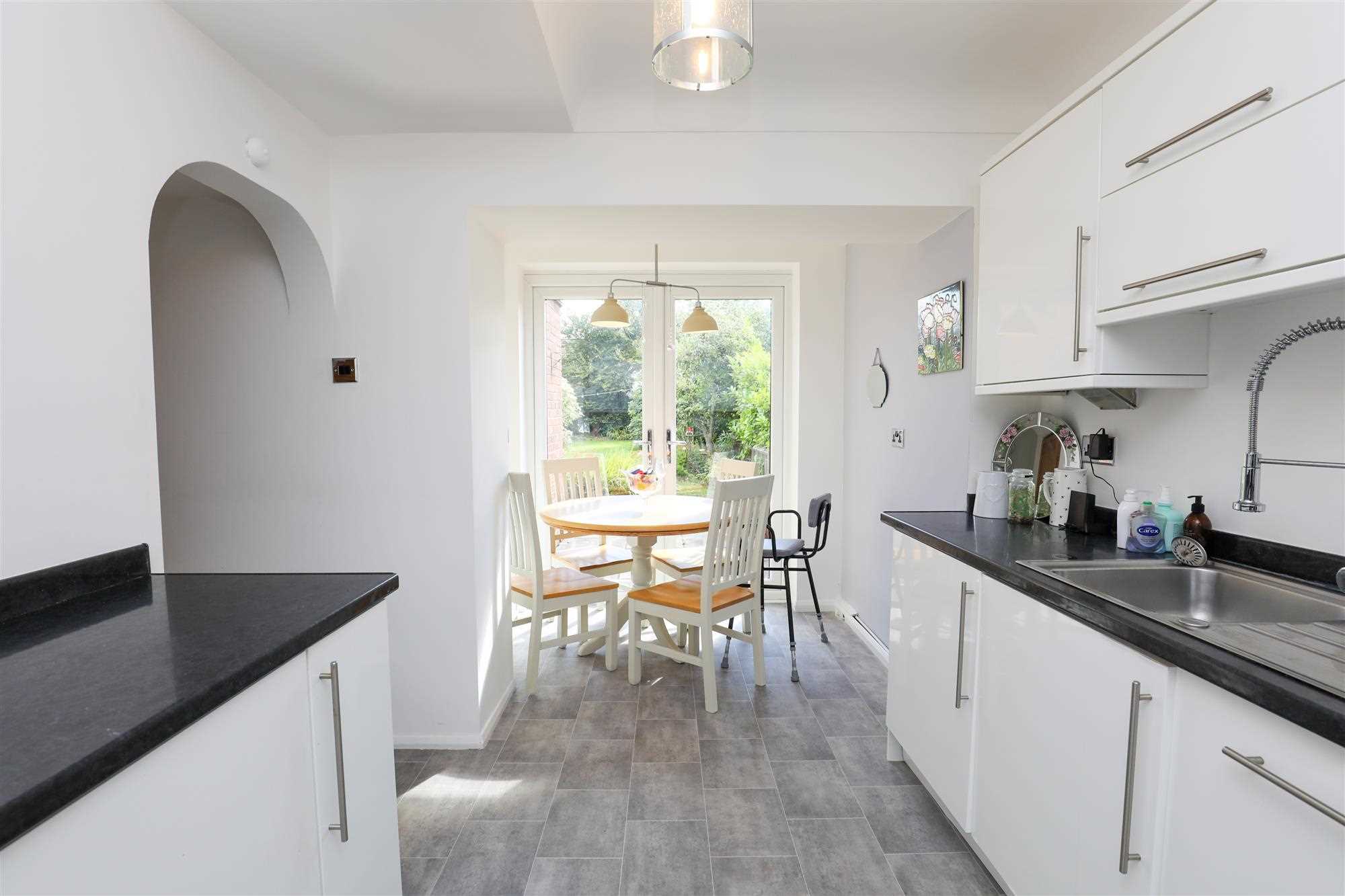 323 Hunts Cross Avenue, Woolton — photo 9 of 19