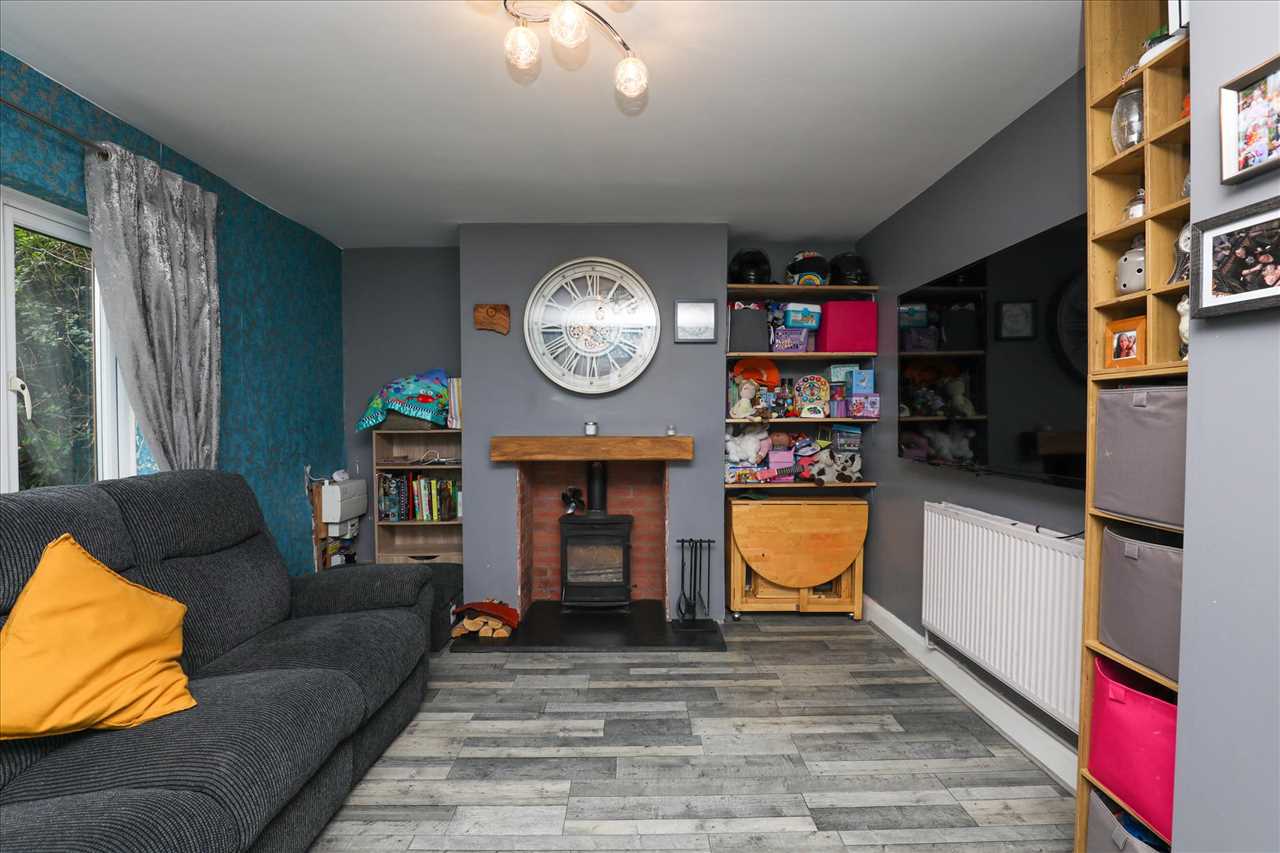 61 Ashfield Road, Bromborough — photo 4 of 13