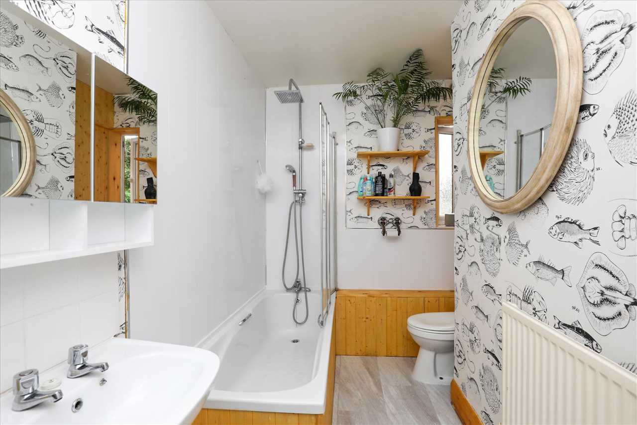 61 Ashfield Road, Bromborough — photo 10 of 13