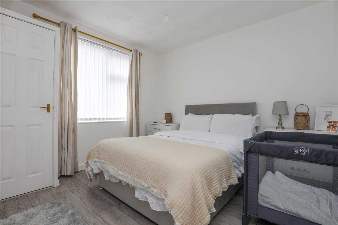 36 Rossall Road — photo 10 of 16
