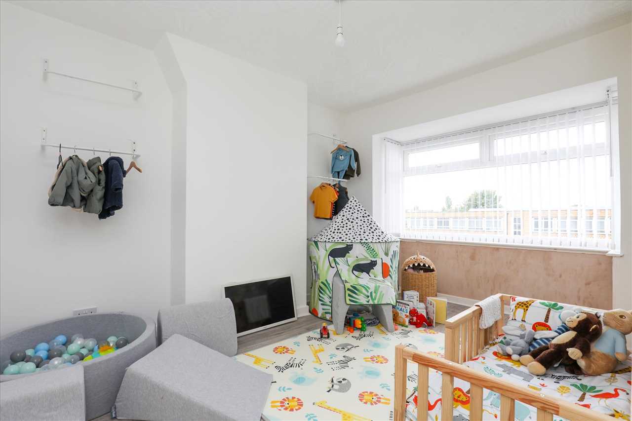 36 Rossall Road — photo 11 of 16