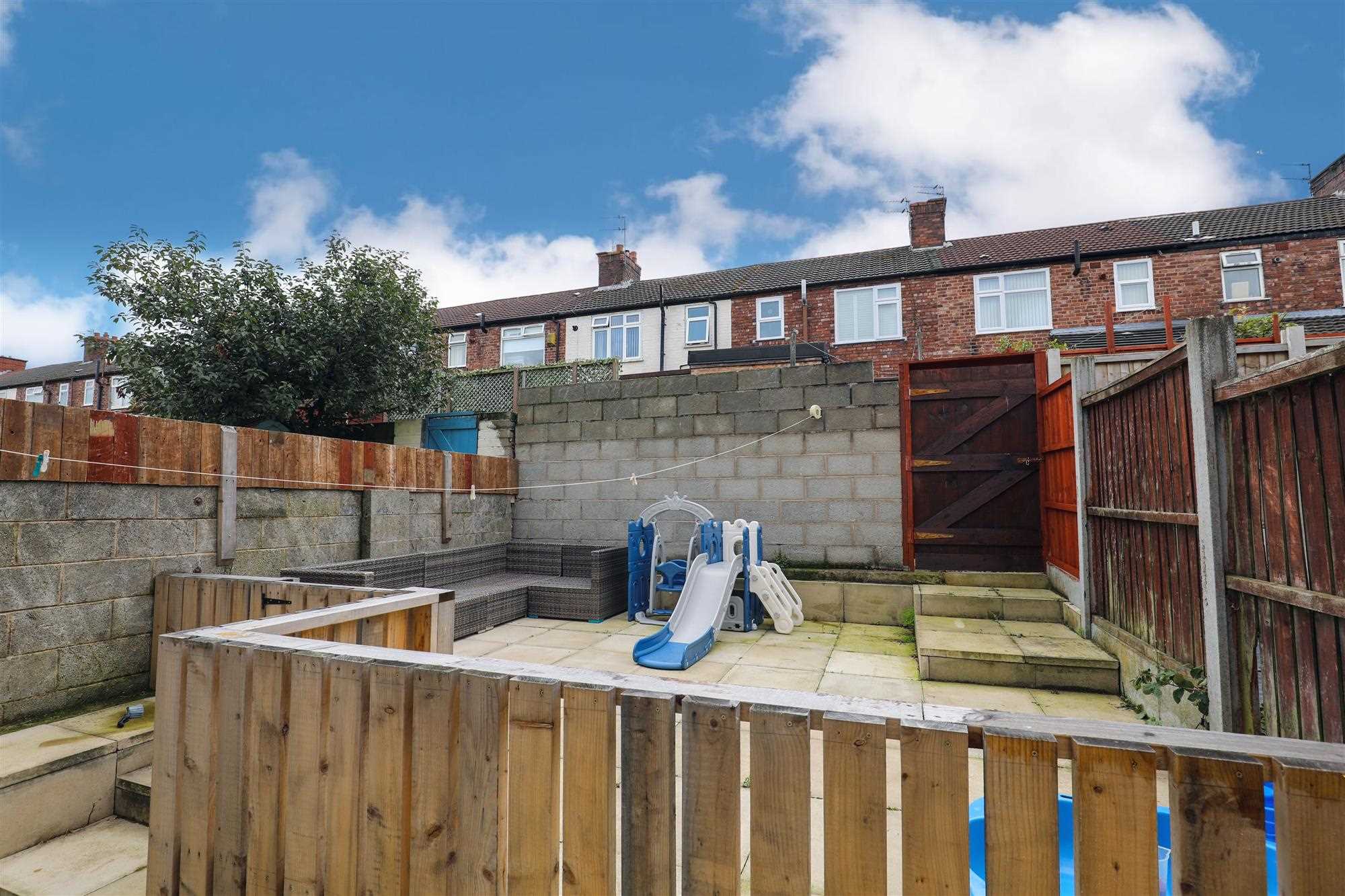 36 Rossall Road — photo 15 of 16