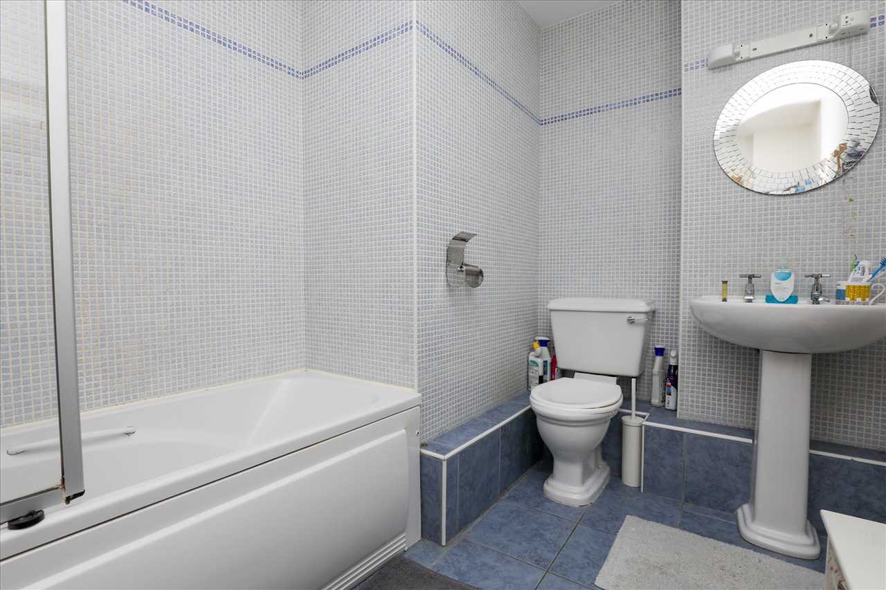 Apartment 29, 9 Cornwallis Court — photo 10 of 14