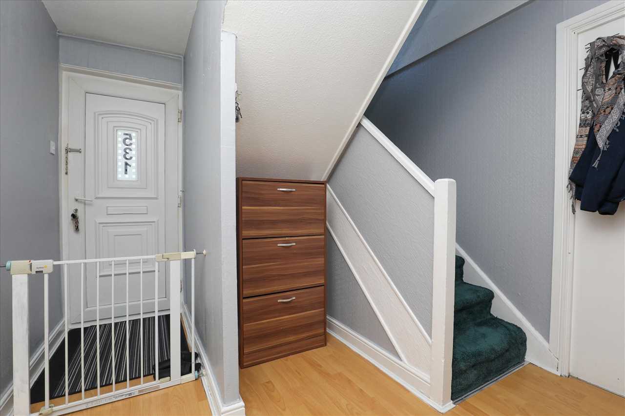 531 Grasmere Avenue — photo 5 of 13