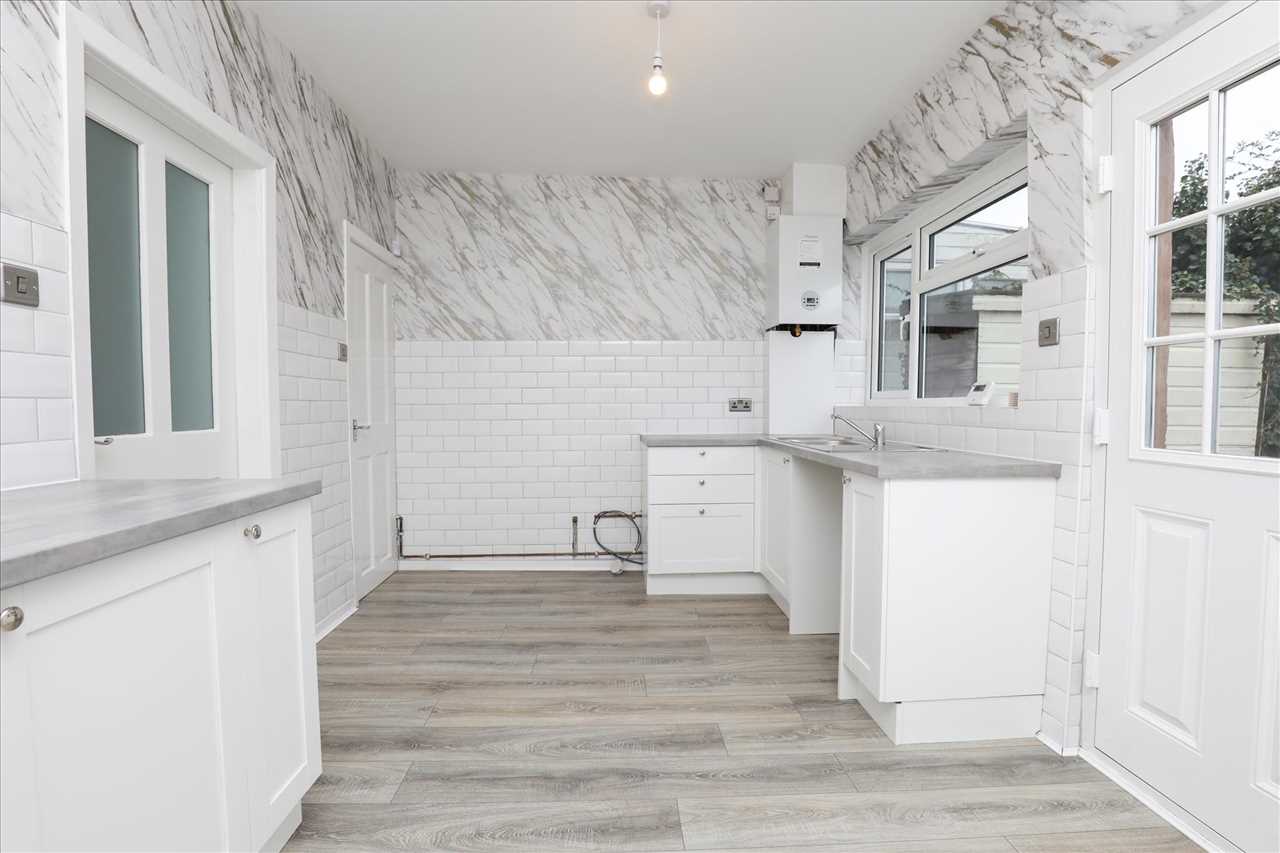 32 Summers Avenue, Bootle — photo 6 of 15
