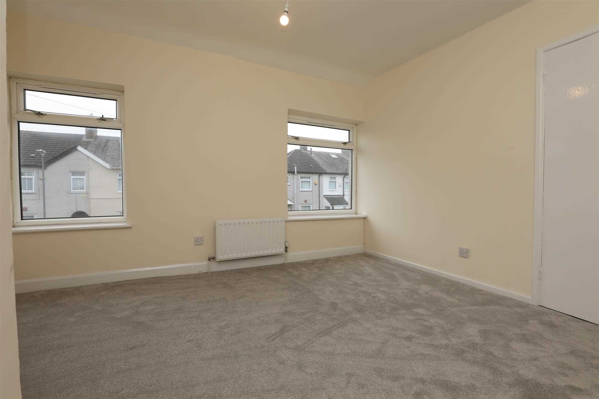 32 Summers Avenue, Bootle — photo 8 of 15