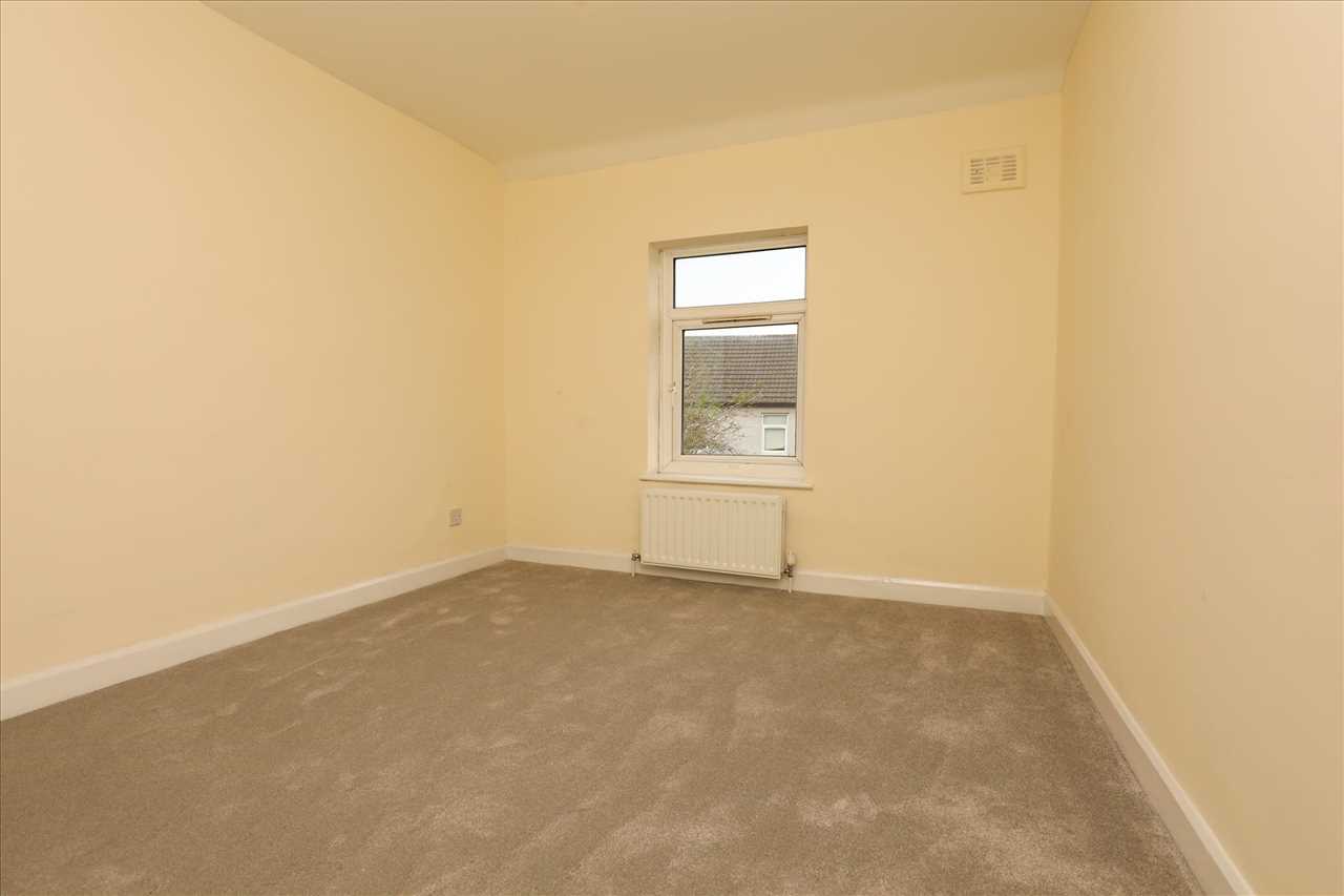 32 Summers Avenue, Bootle — photo 10 of 15