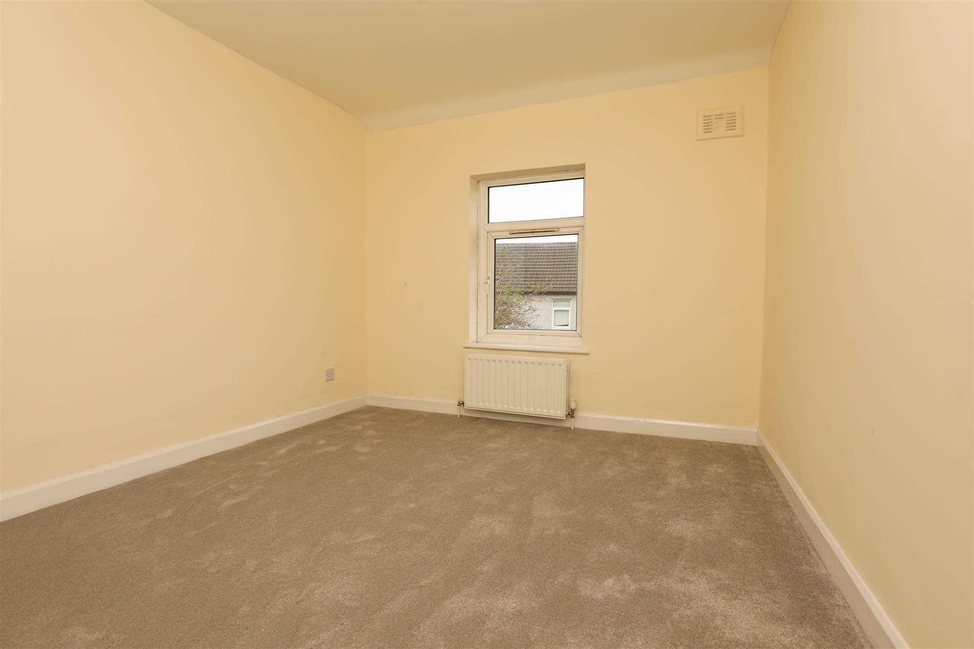 32 Summers Avenue, Bootle — photo 10 of 15