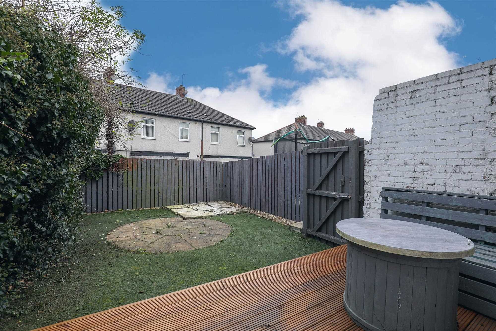 32 Summers Avenue, Bootle — photo 14 of 15