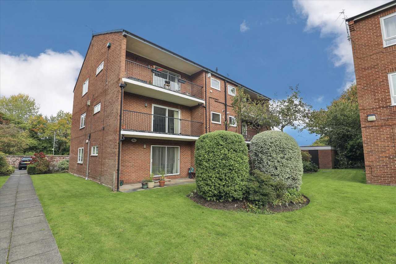 11a Mosslea Park, Mossley Hill — photo 1 of 20
