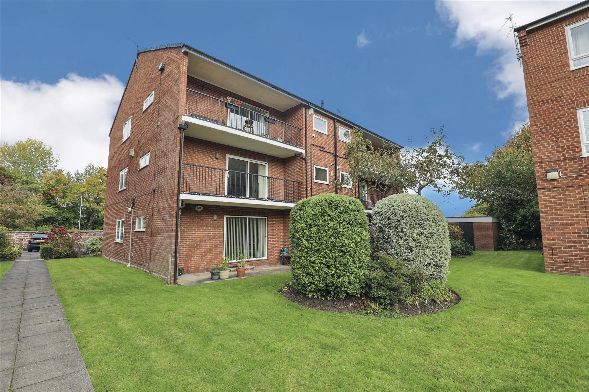 11a Mosslea Park, Mossley Hill — photo 1 of 20