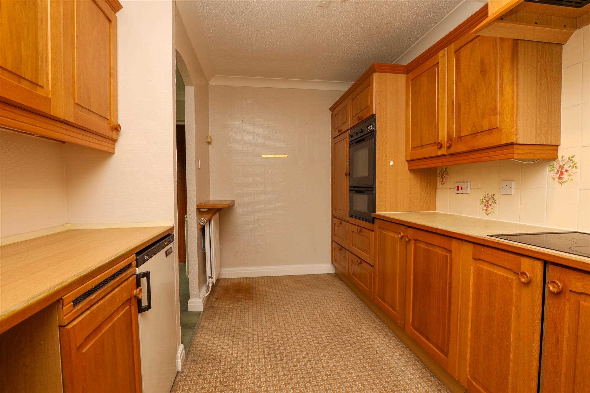 11a Mosslea Park, Mossley Hill — photo 9 of 20