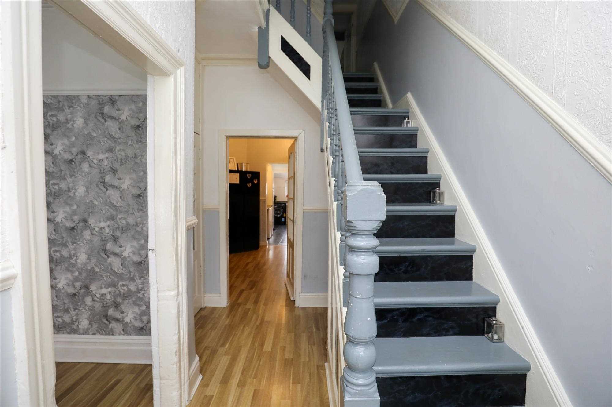 51 Willowdale Road — photo 3 of 17