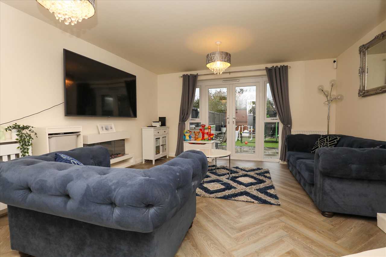 21 Stratford Drive, Prescot — photo 5 of 17