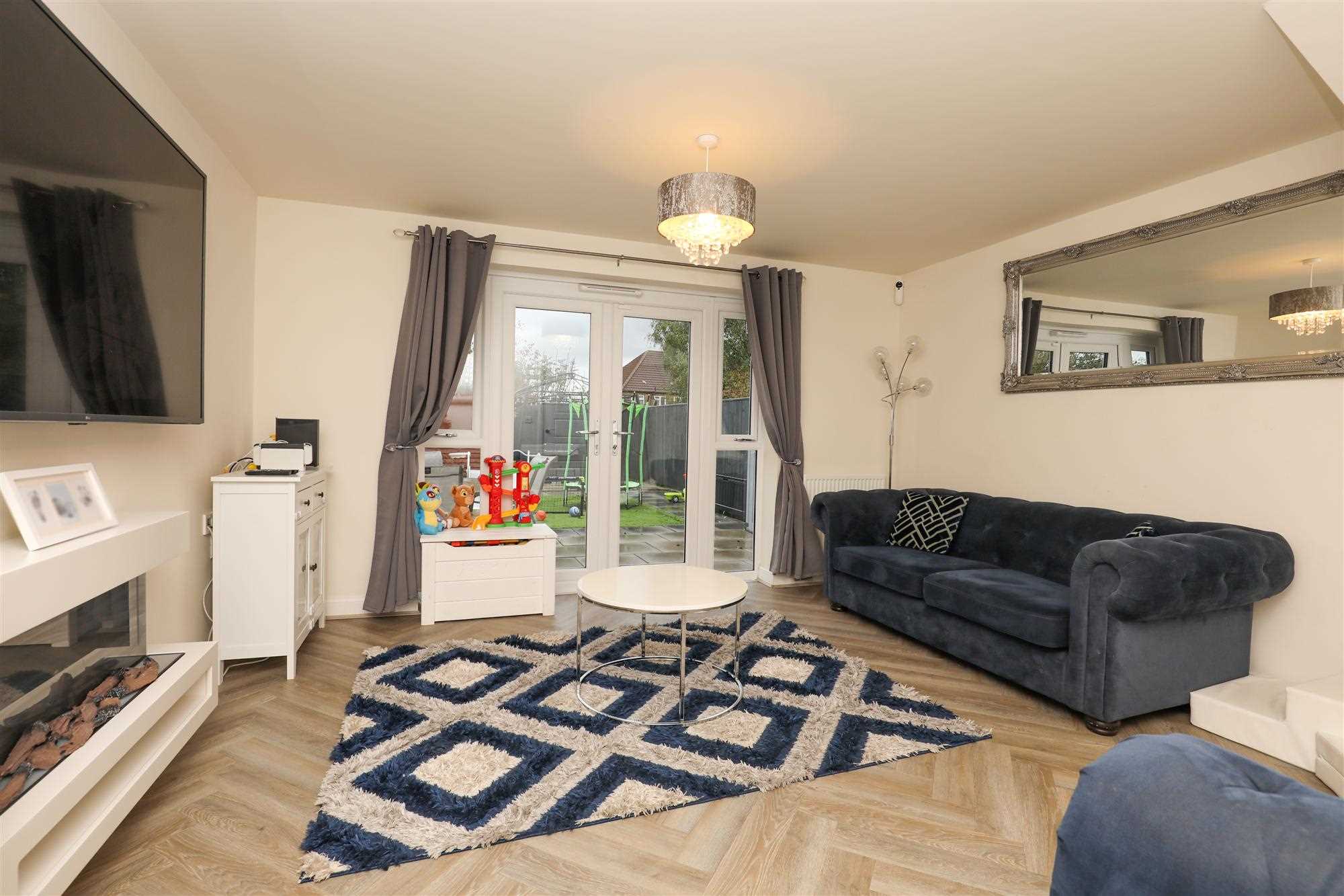 21 Stratford Drive, Prescot — photo 6 of 17