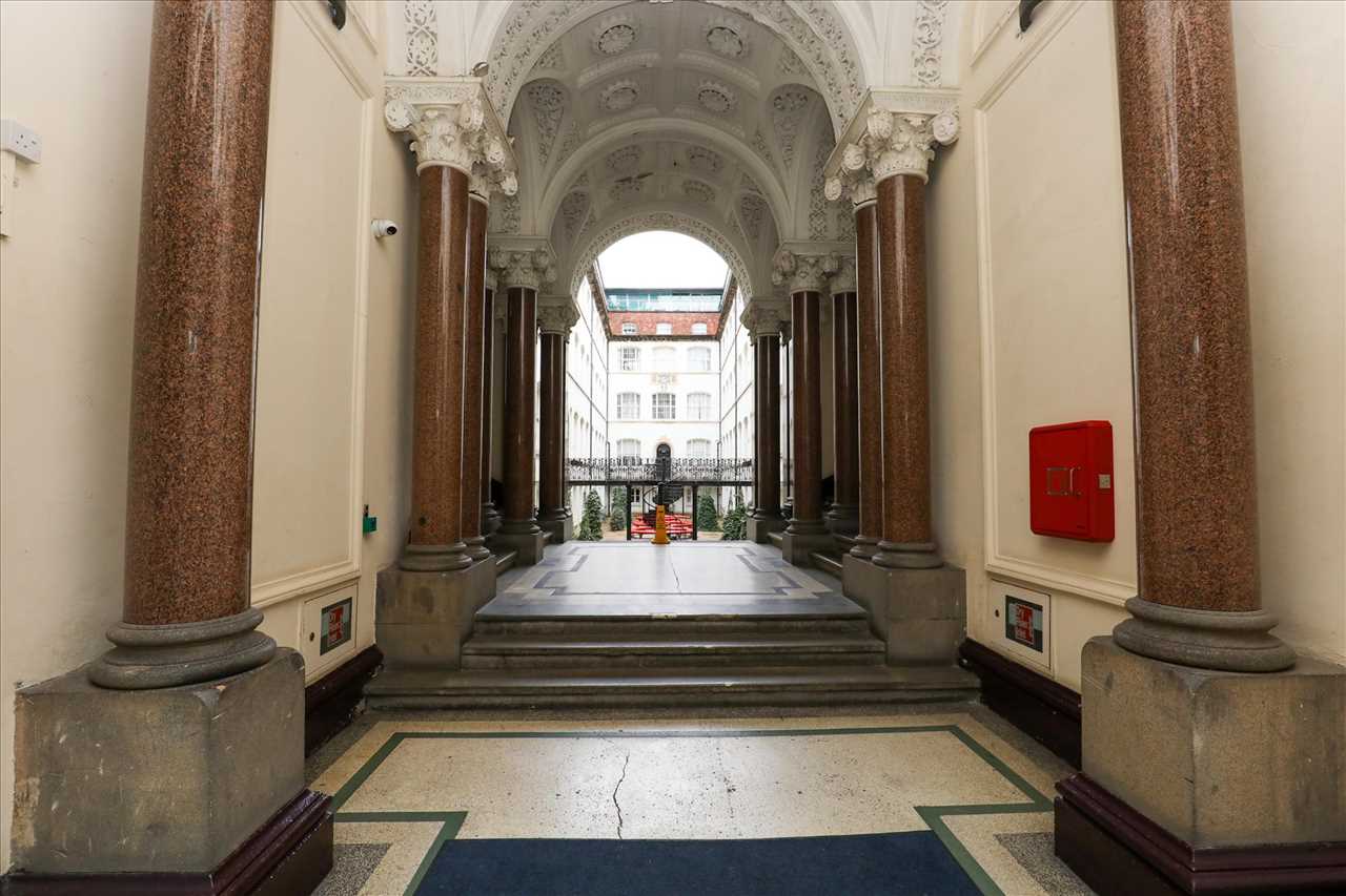 58 The Albany, 8 Old Hall Street — photo 16 of 19