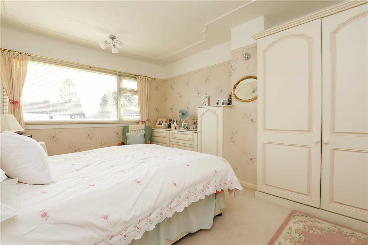 17 Bancroft Close — photo 7 of 16