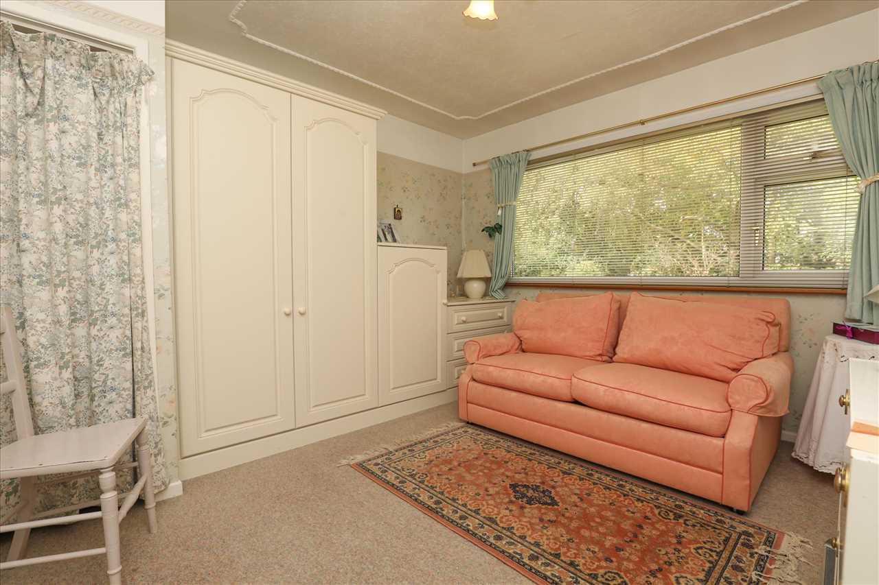 17 Bancroft Close — photo 9 of 16