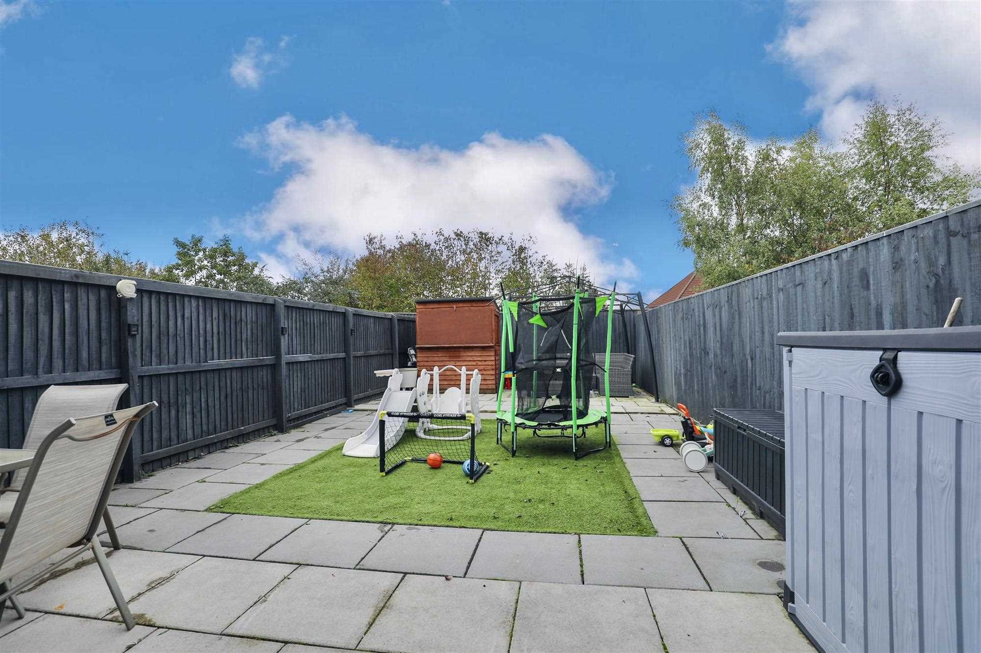21 Stratford Drive, Prescot — photo 15 of 17
