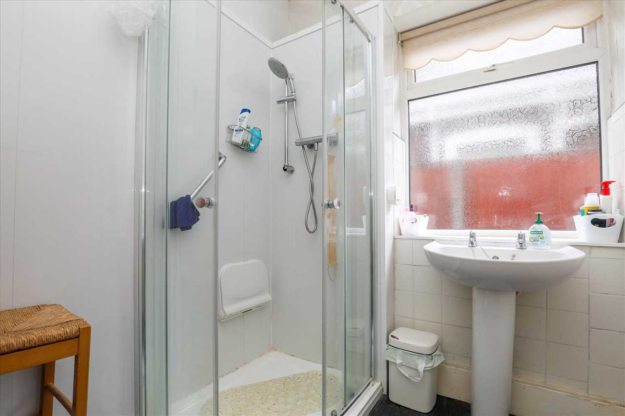 31 Blackburne Drive — photo 19 of 24