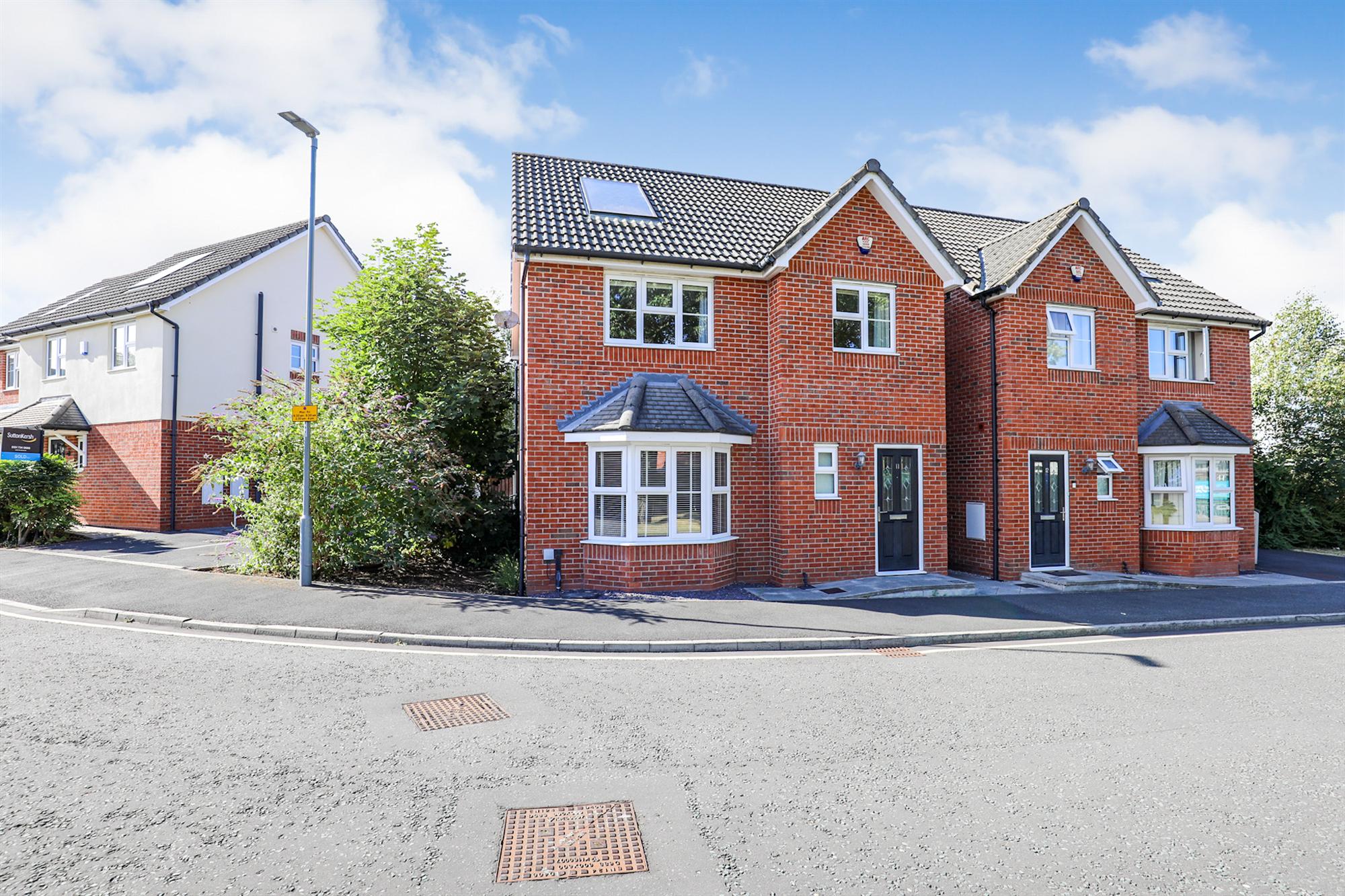 11 Ashton Close — photo 1 of 19