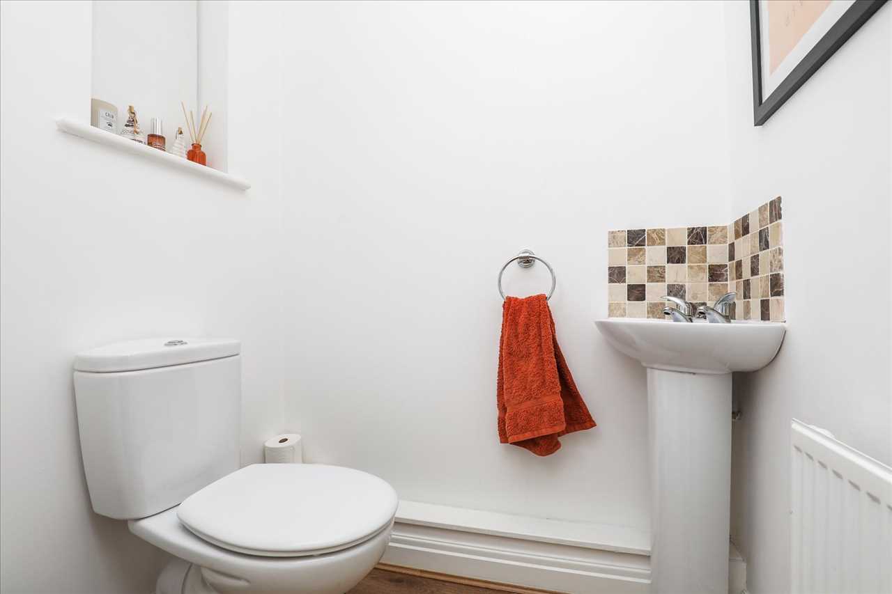 11 Ashton Close — photo 8 of 19