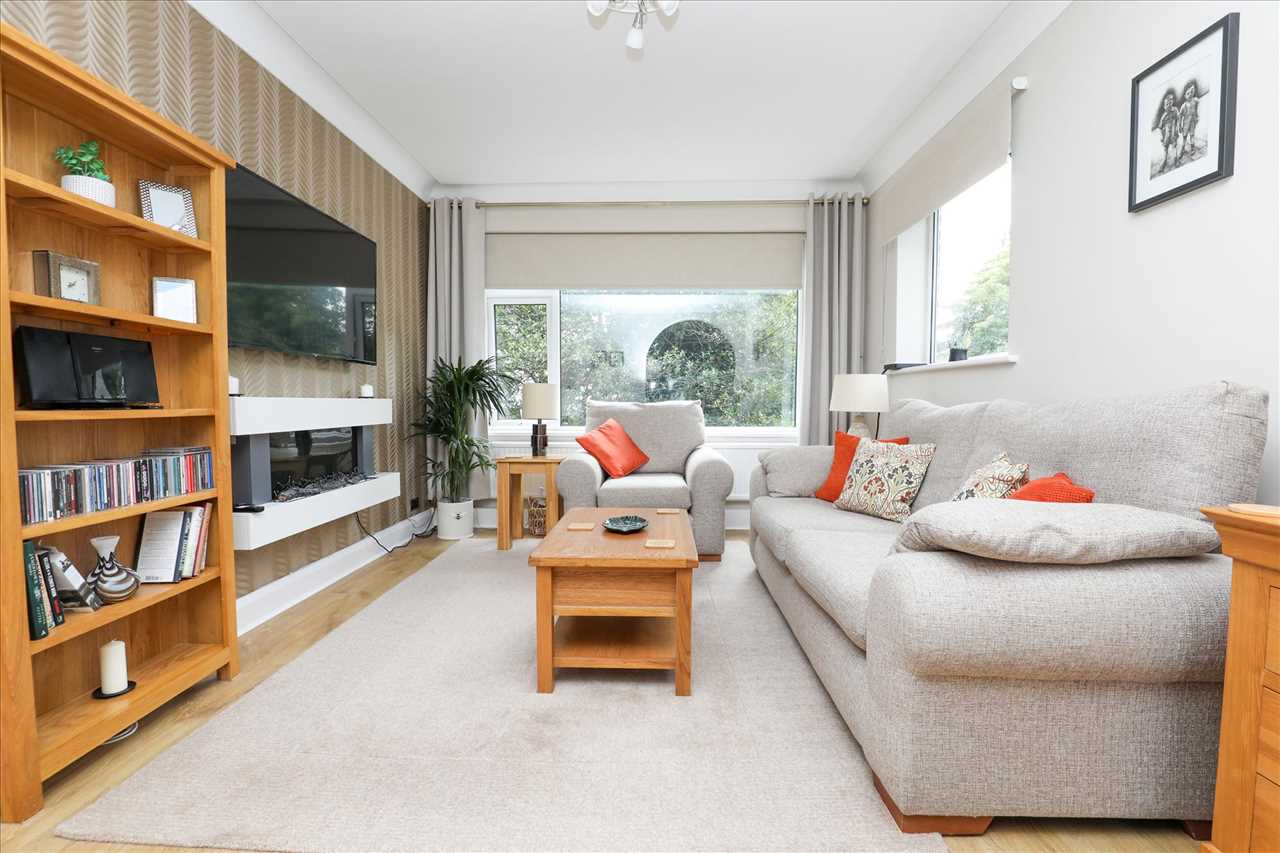 8 Crompton Court, Cromptons Lane — photo 5 of 13