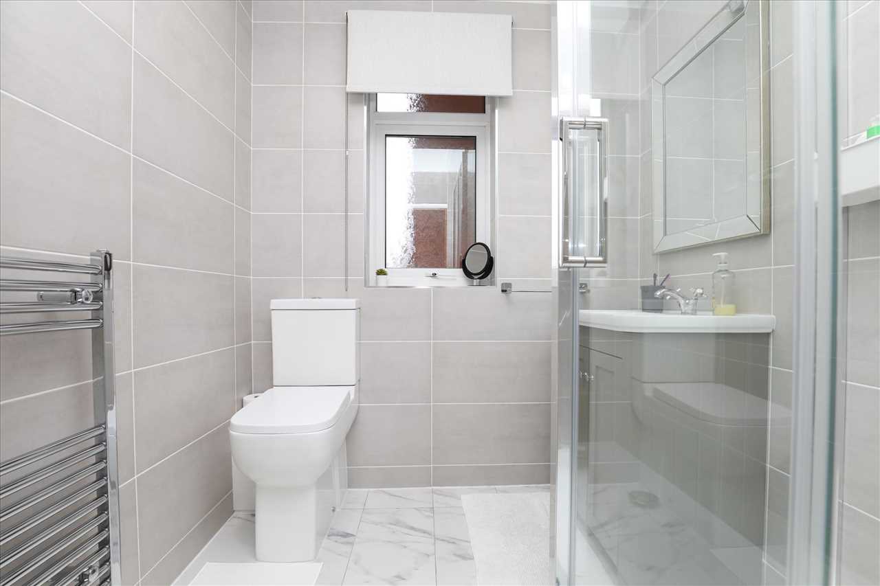 8 Crompton Court, Cromptons Lane — photo 10 of 13