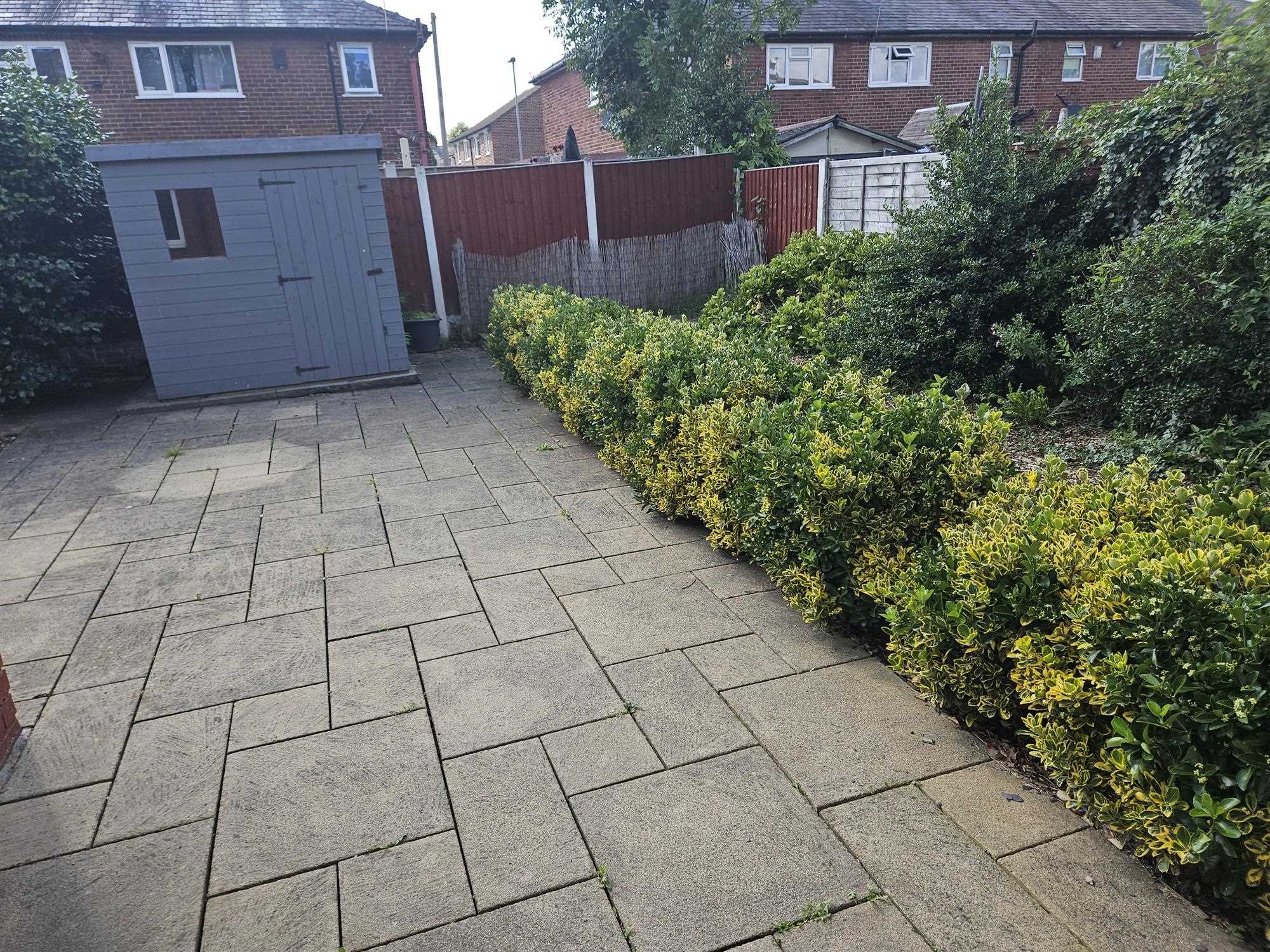60 Derek Avenue — photo 13 of 13