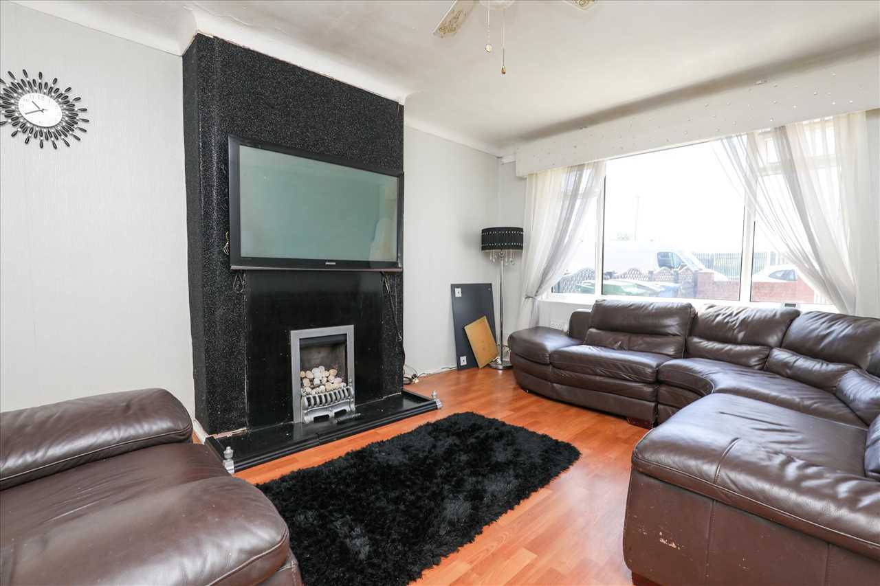 28 Stockton Wood Road, Speke — photo 2 of 12