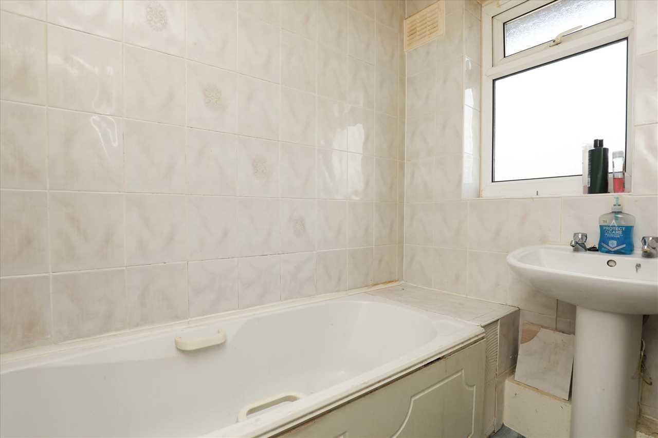 28 Stockton Wood Road, Speke — photo 10 of 12